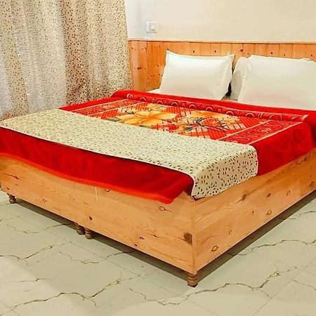Hotel Seraj International Manali  Exterior photo
