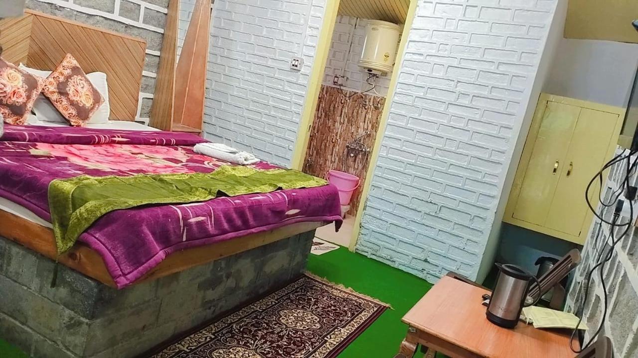 Hotel Seraj International Manali  Exterior photo